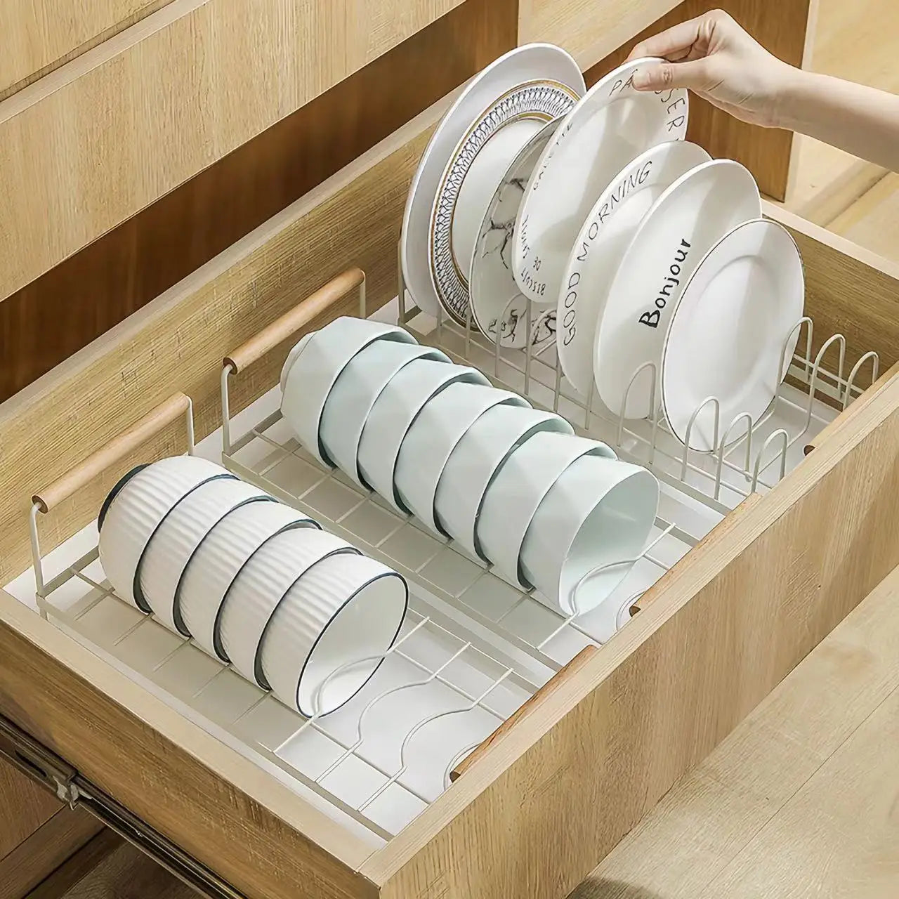Rack escorredor de louças
Organizador de cozinha sem perfuração, ideal para secagem e armazenamento de tigelas e utensílios. Perfeito para bancadas ou armários domésticos.